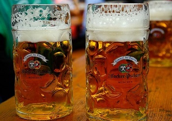 Hacker Pschorr Steins